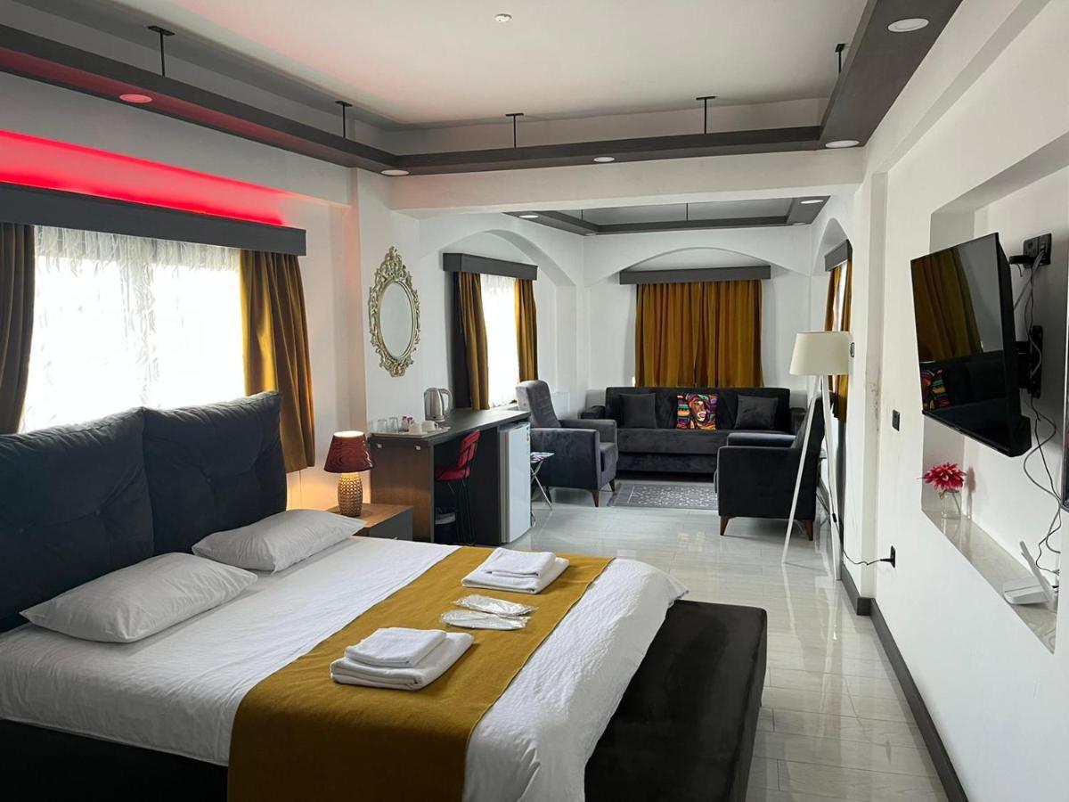 Tiana Boutique Aparthotel Famagusta  Exterior photo